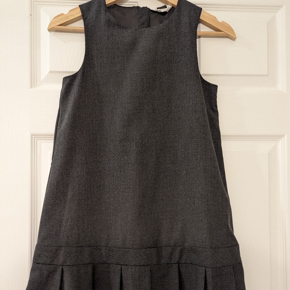 H&M Pleated Dark Gray Sleeveless Girls Dress, Size 10-11